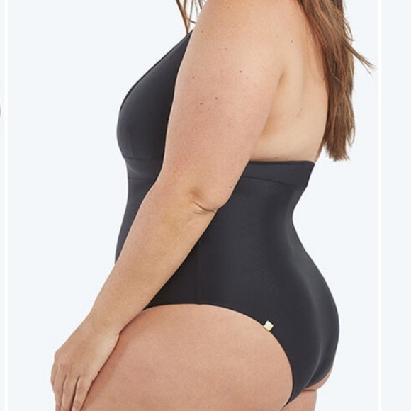 Summersalt Halter Plunge V-Neck Beach Vacation One-Piece Swimsuit Black 14 - Picture 3 of 12